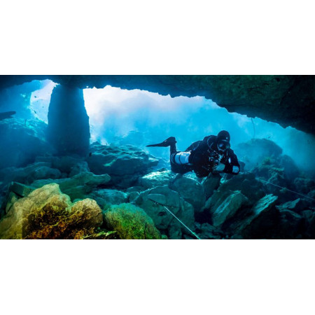 TDI Cavern Diver